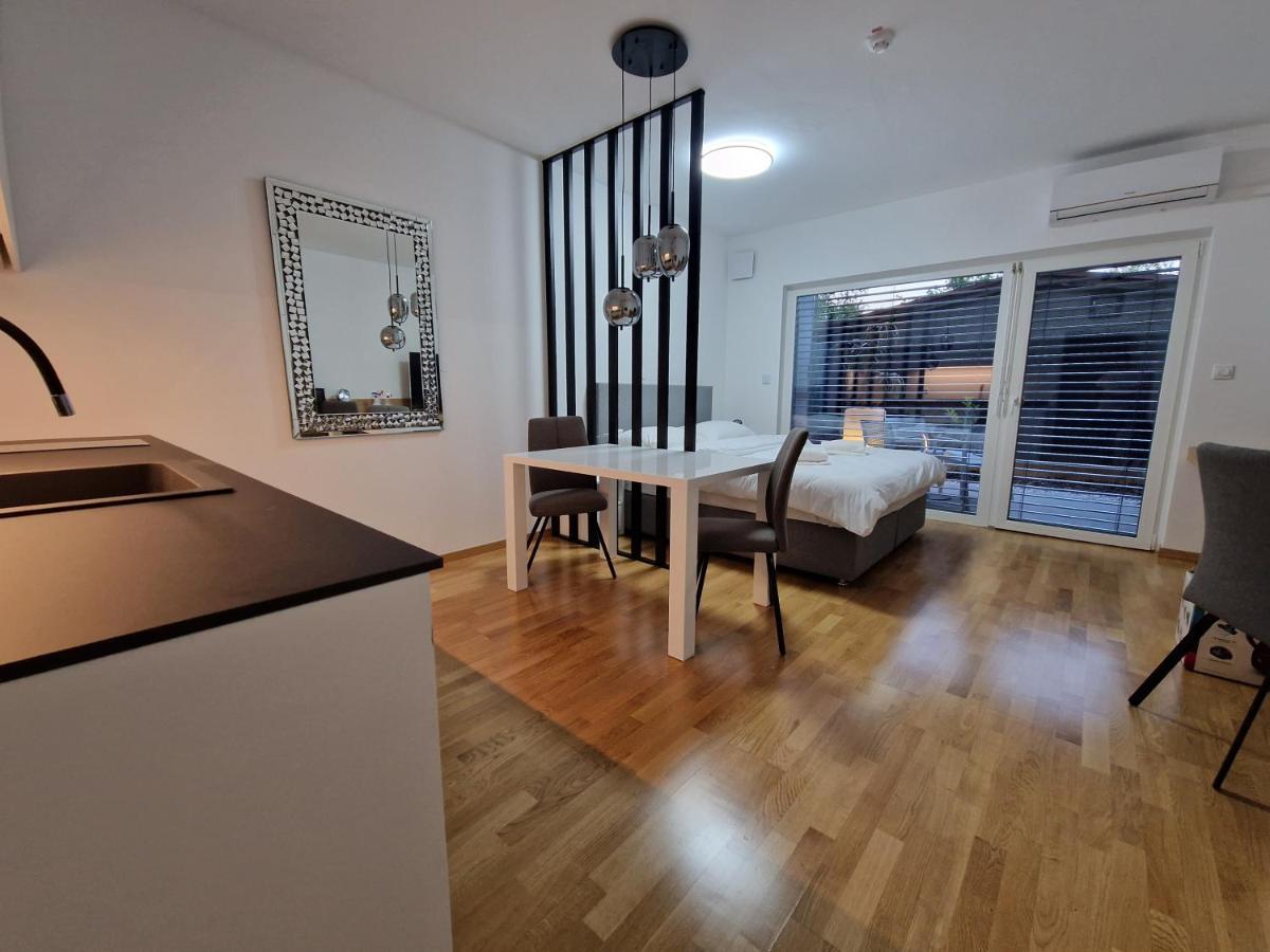 Bed & Breakfast Rezidenca Pipanova Ljubljana Extérieur photo
